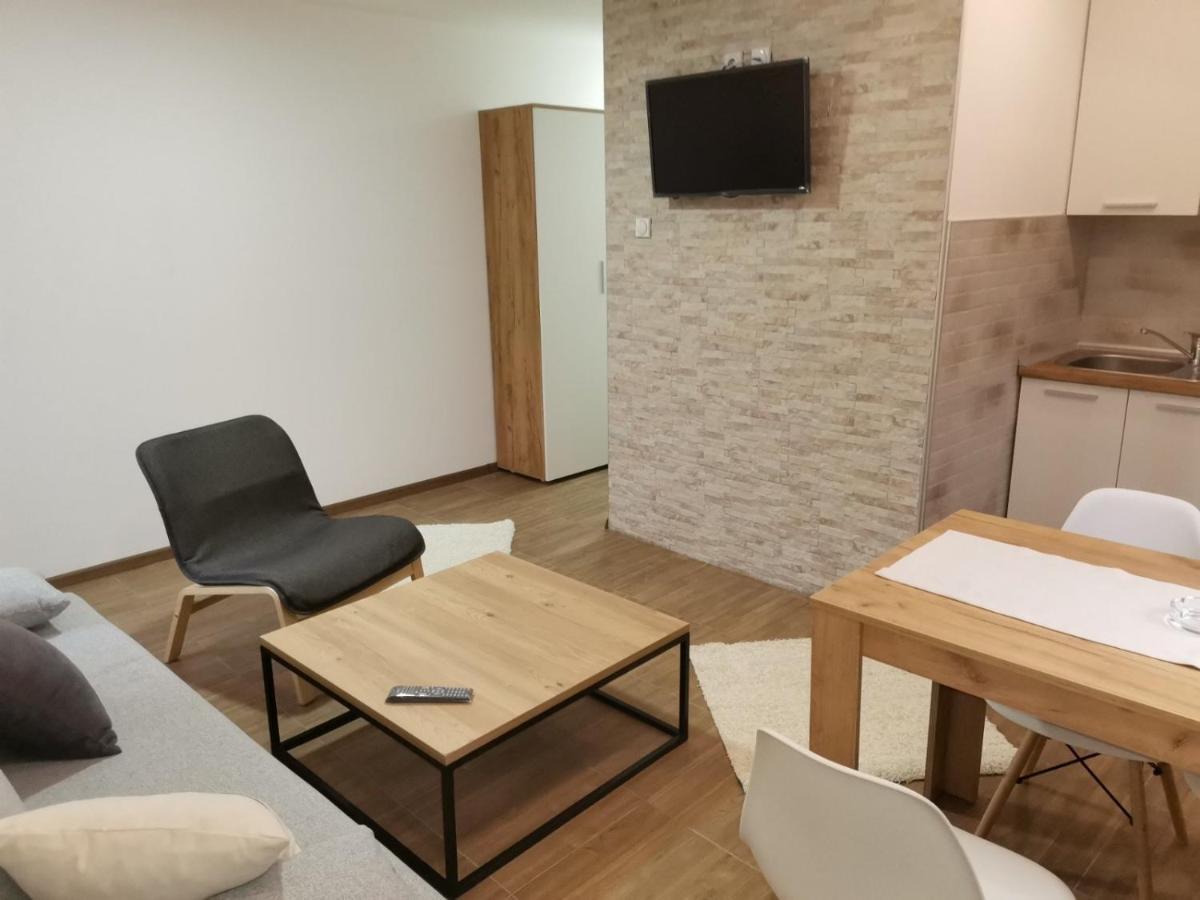 Vila Vrh Crni Vrh Esterno foto