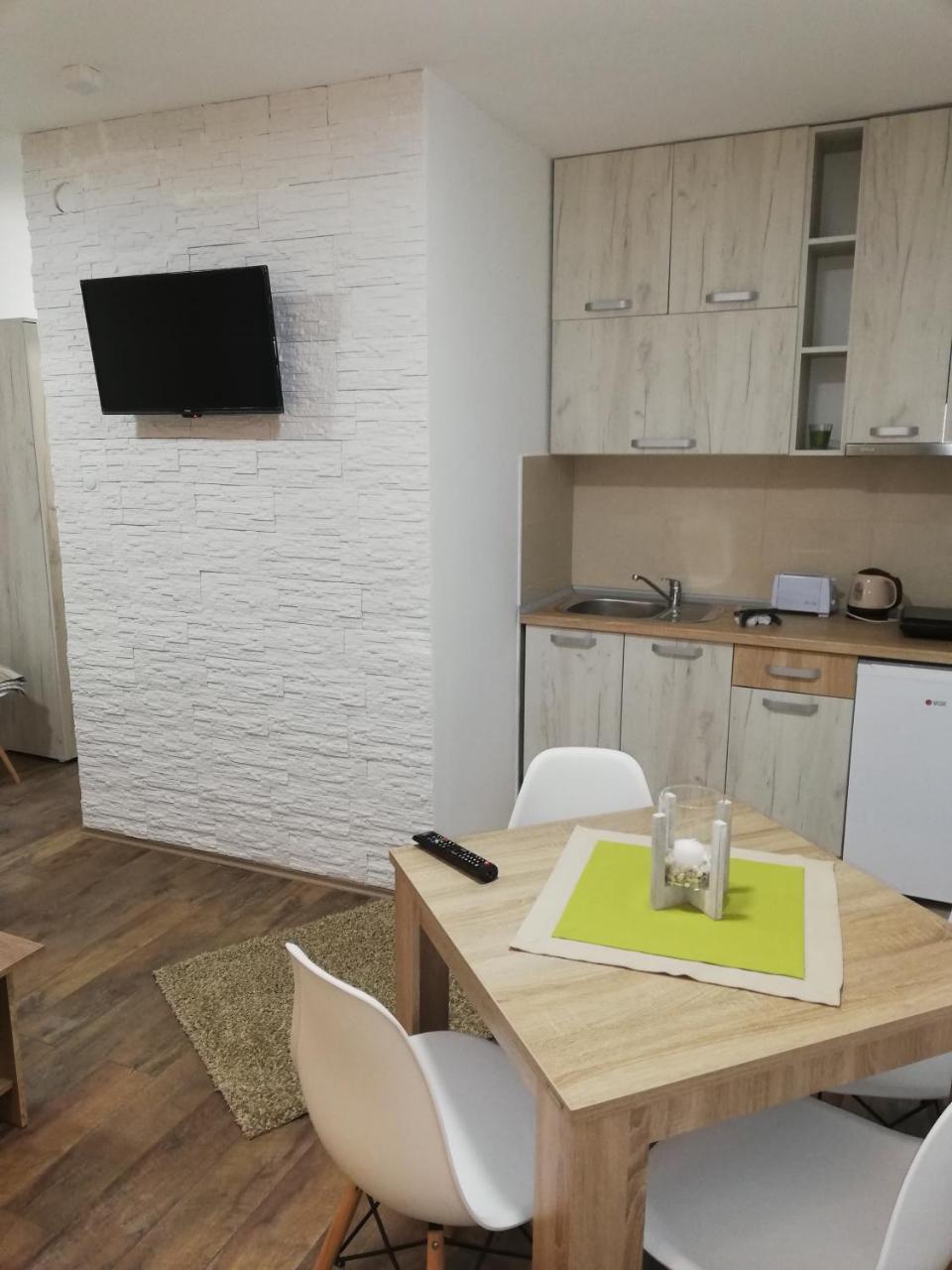 Vila Vrh Crni Vrh Esterno foto